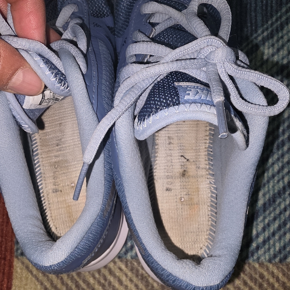 Nike Blue Running Shoes - Picture 8 of 8